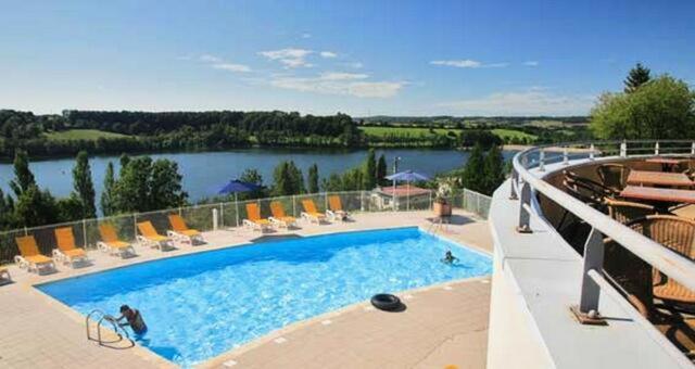 Hotel Camping De La Liez Peigney Esterno foto