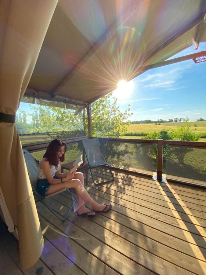 Hotel Camping De La Liez Peigney Esterno foto